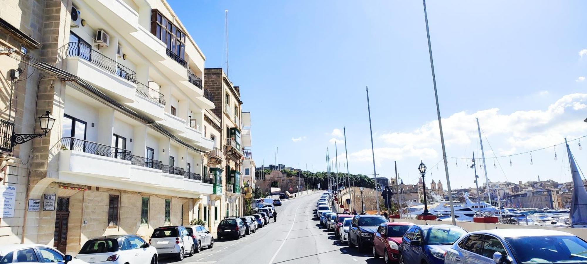 Vittoriosa' Seafront 2 Bed Highly Furnished Apartment Exterior photo