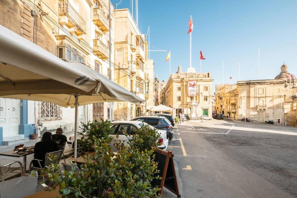 Vittoriosa' Seafront 2 Bed Highly Furnished Apartment Exterior photo
