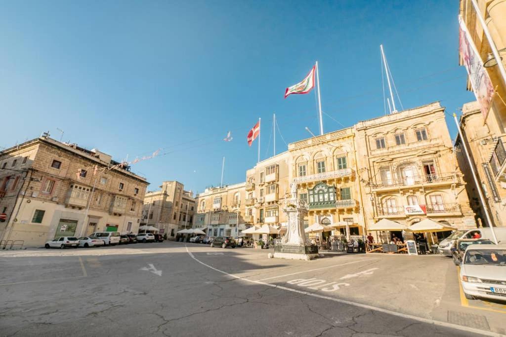 Vittoriosa' Seafront 2 Bed Highly Furnished Apartment Exterior photo